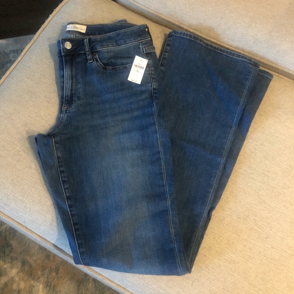 NWT - Gap Curvy, Perfect Boot Jeans
